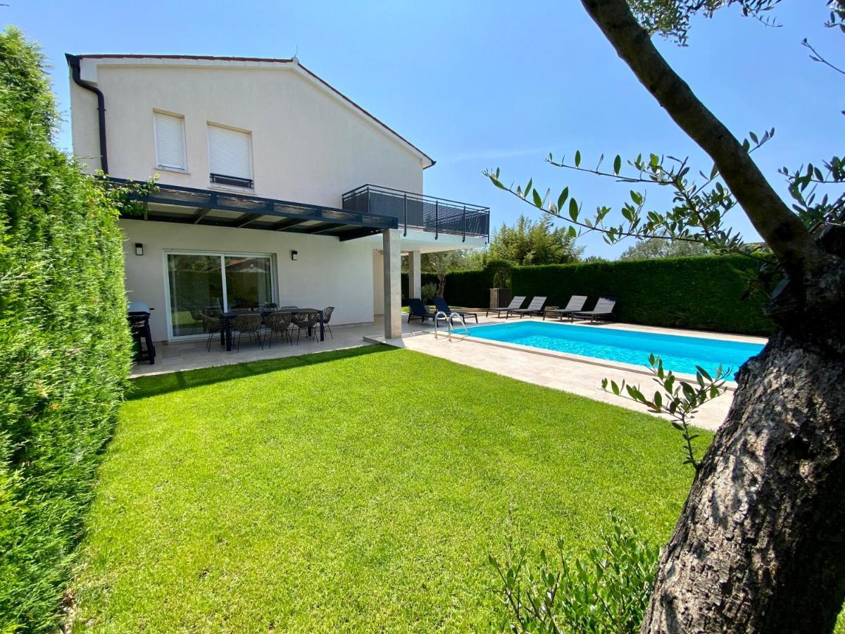 Villa Divina With Private Heated Pool Pula Exterior foto